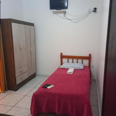 Hotel Quitinete Vo Ana Penha  Pokoj fotografie